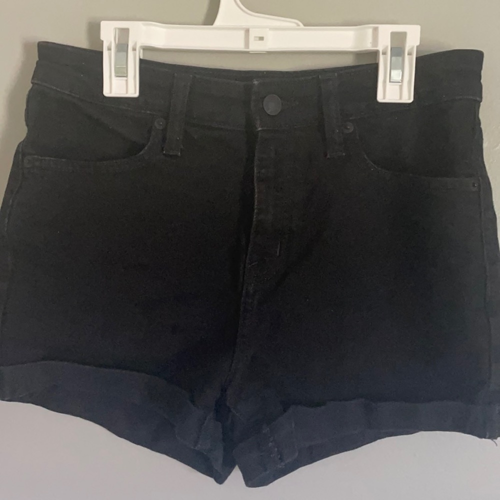 Wild Fable High Rise Short Black size 4